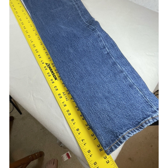 Levis 501 Jeans Mens 30x33 Straight Leg Dark Blue Denim Button Fly - Picture 13 of 13